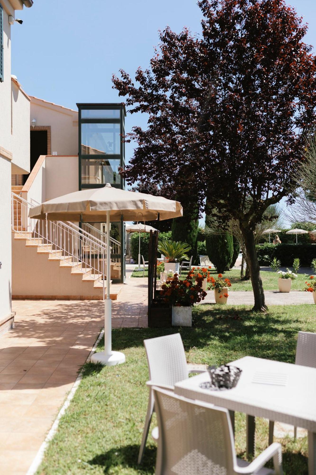 Villa Chiara Порто Реканати Екстериор снимка